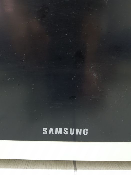 Срочно продам микроволновку Samsung 30 литр биокерамический открытие
