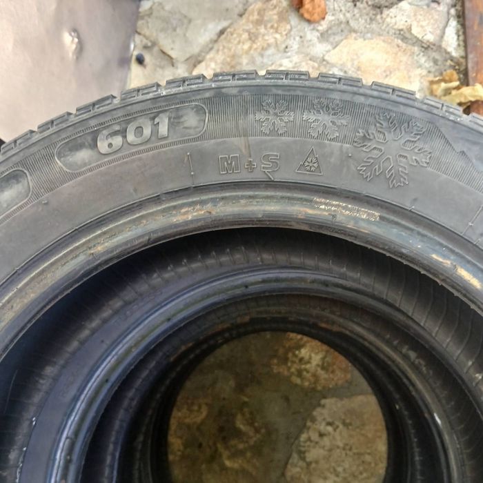 Зимни гуми на един сезон 165  65 14