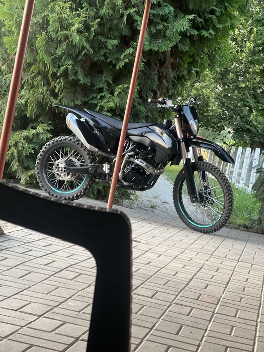 Vând sau achimb cu auto alfaradt7 250