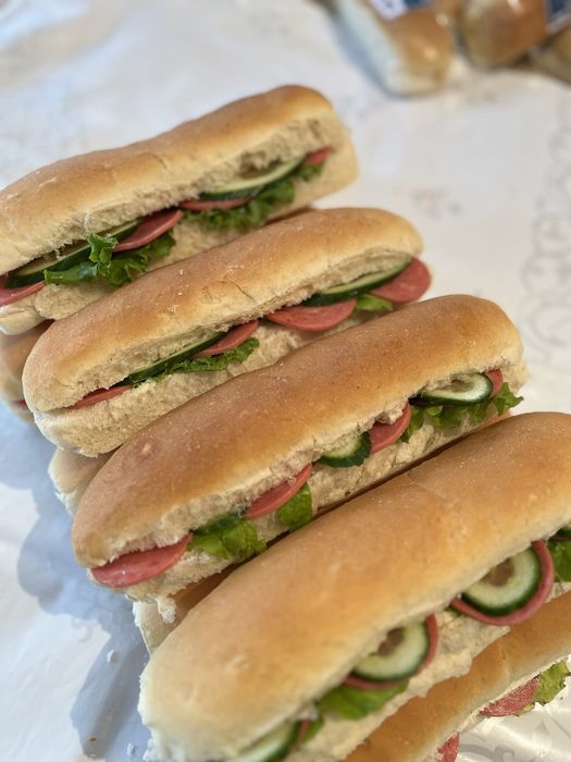 Сэндвич, хотдог, бургеры готовые