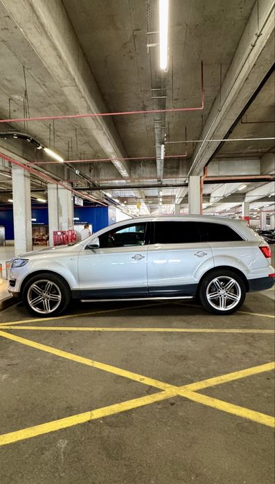 Audi Q7 напълно обслужено