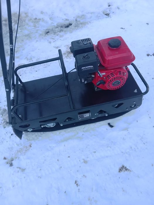 Продам мотобуксировщик.