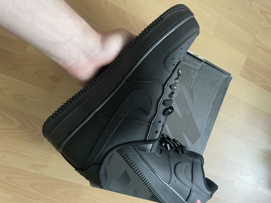 Nike Air Force 1 Supreme Negru