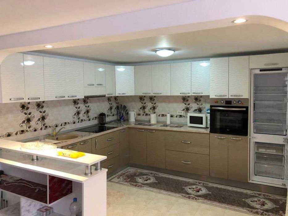 Vând Casa locuibila și teren intravilan(1000 mp)
