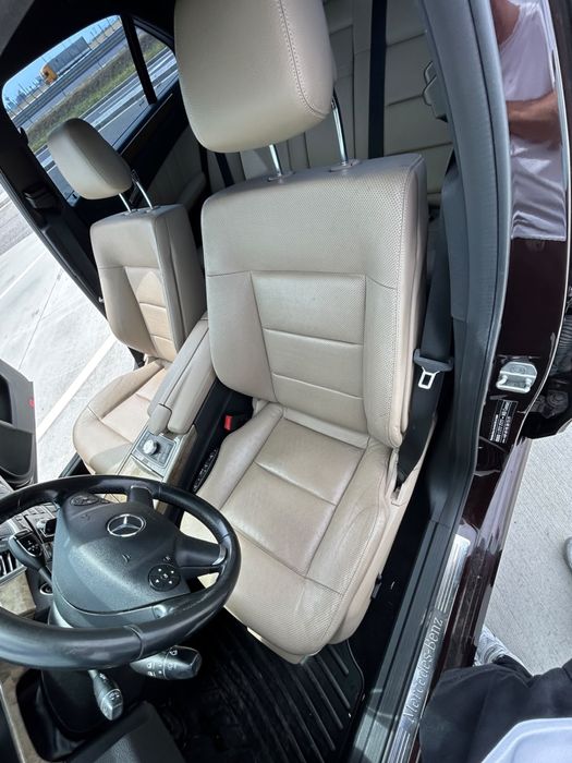 E 350 CDI 4MATIC BlueEFFICIENCY airmatic, culoare Maro