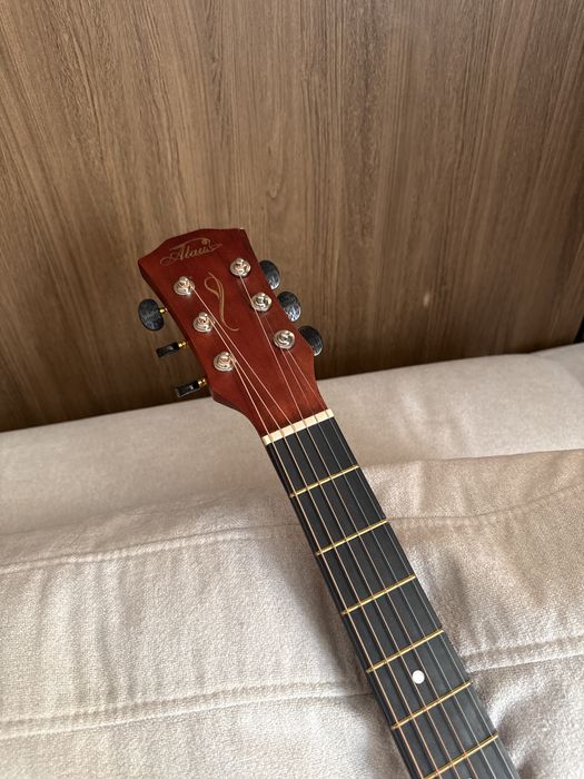 Гитара модель Т-38