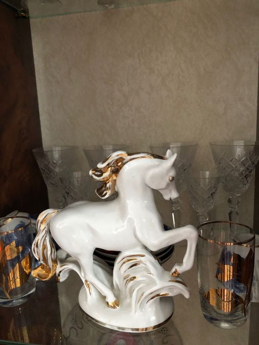 Продам статуэтку  Конь ЛФЗ