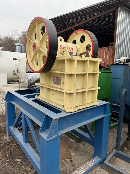 Щековая дробилка 11 квт китай