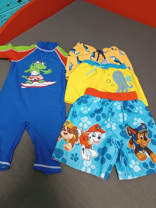 Голям лот детски дрешки