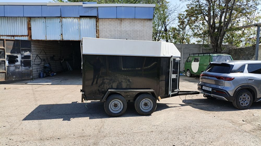 Прицеп легковой  фургон