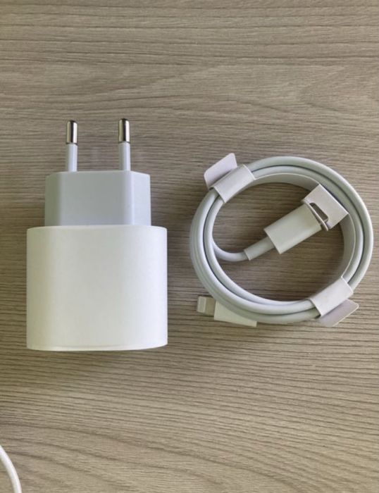 Продам Адаптер+Шнур для Айфона!