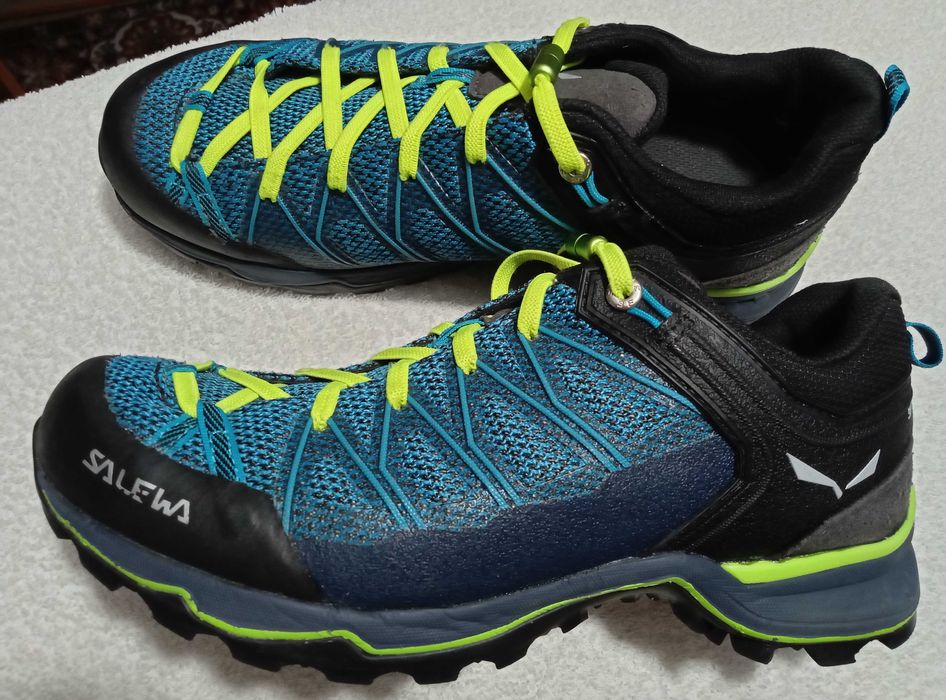 Salewa Lowa Salomon Scarpa  ghete sport/trekking