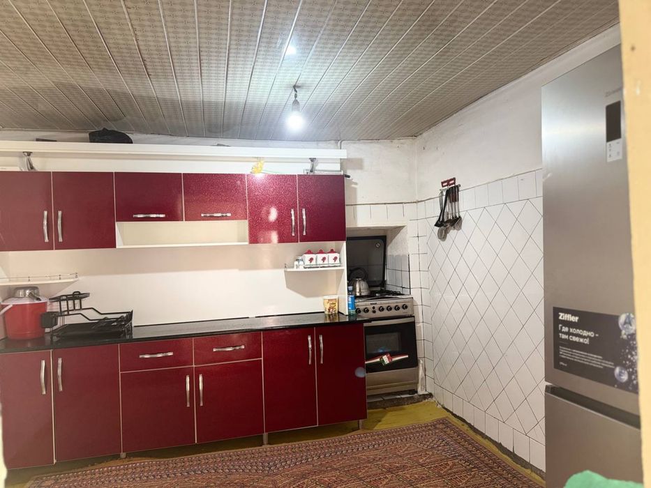 Hovli sotiladi 5 sotixli