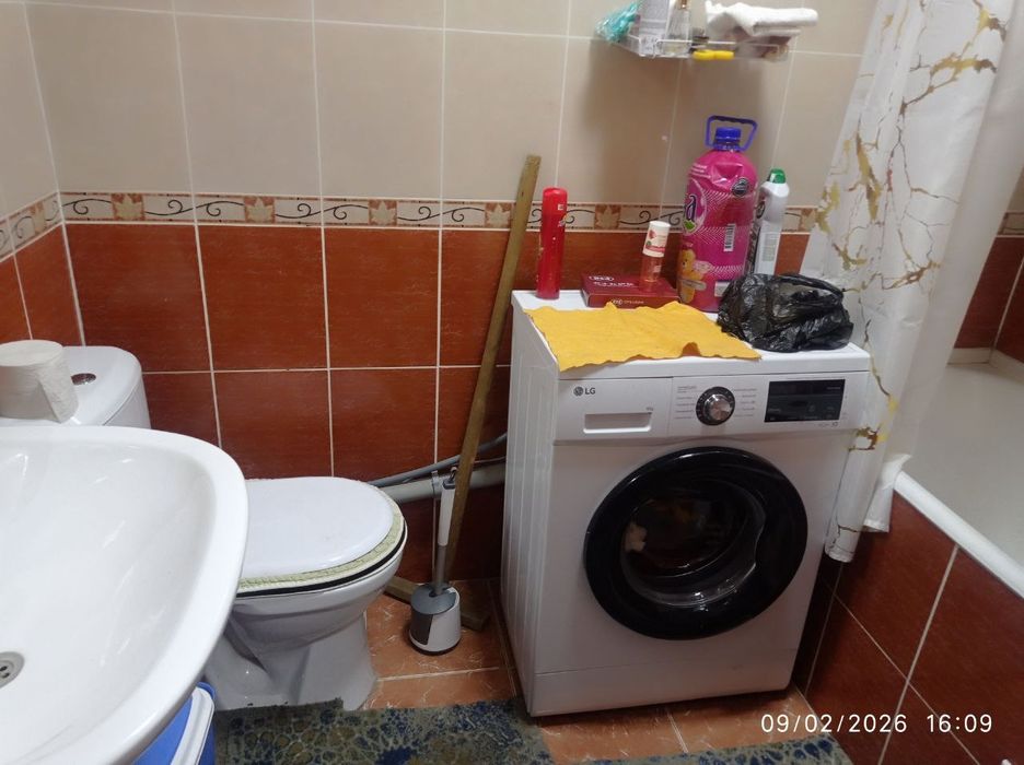 Dom sotiladi srochni