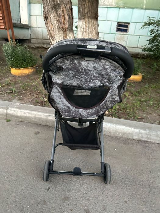 Продам срочно коляску
