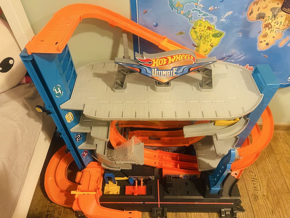 Parcare hot wheels rechin