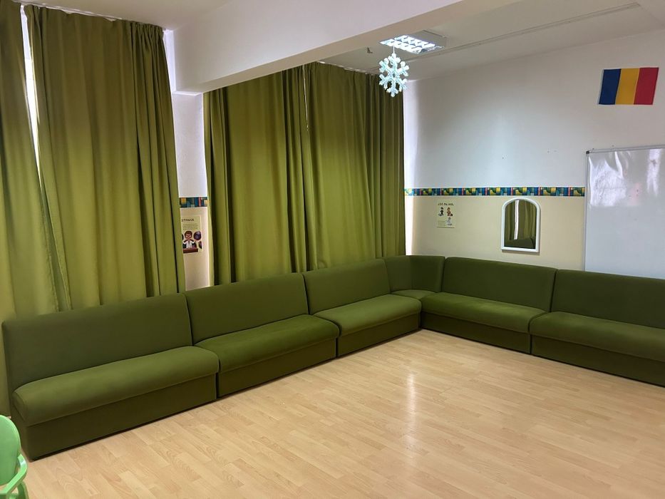 Coltar- canapea extensibil sufragerie NOU cu doua lazi si doi tamburi