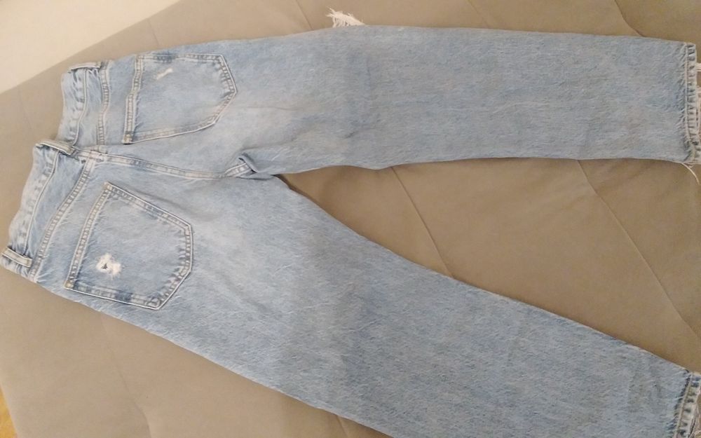 Дамски дънки номер 28