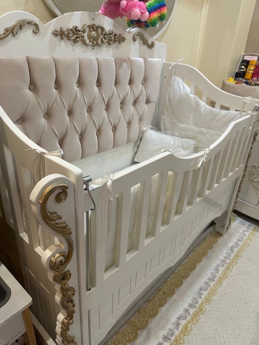 Луксозно бебешко легло