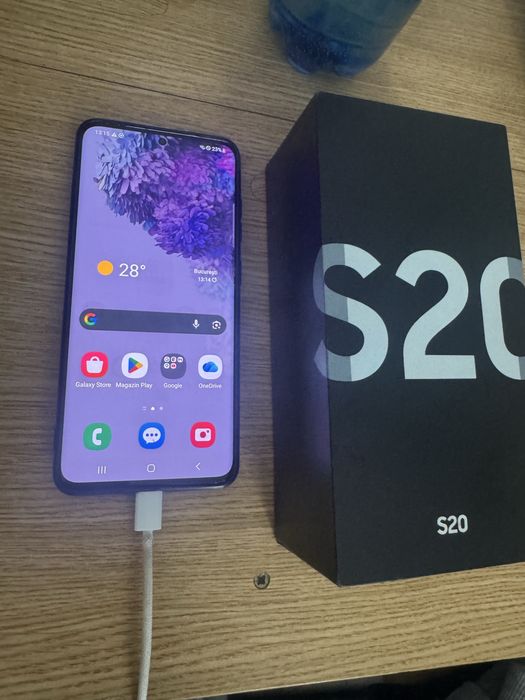 Samsung S20 FE  cu NFC 128 gb