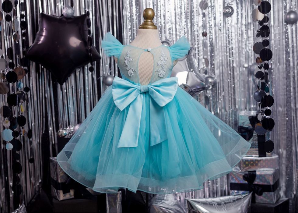 Продается детское  платье.