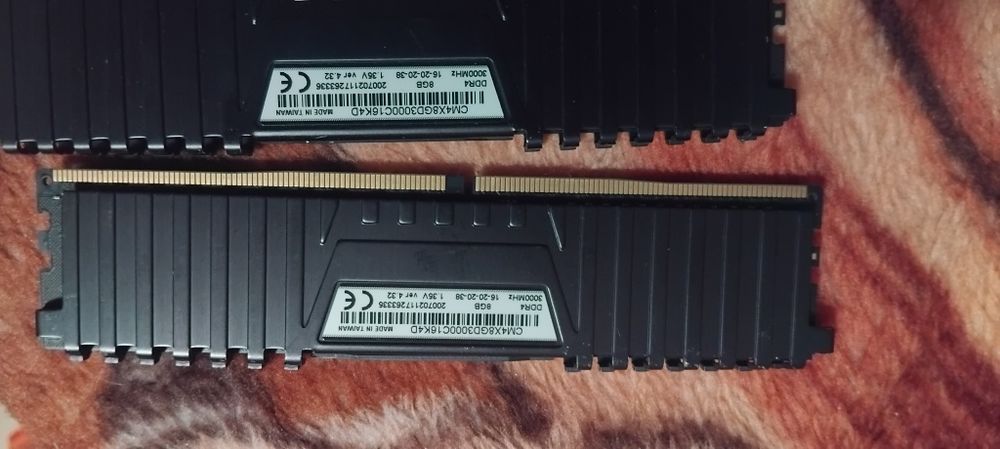 Memorie ram 16 gb 2×8 gb vengeance