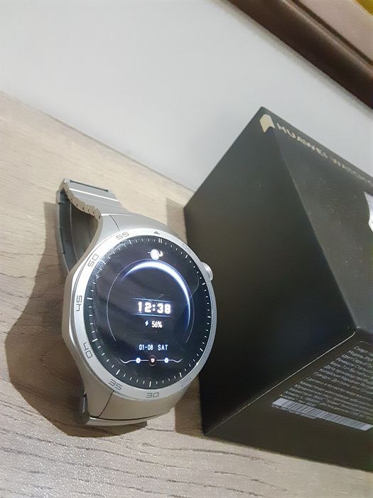 Huawei watch gt4 46mm  titan