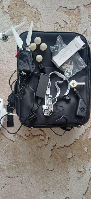 Продам DJI Phantom 3 SE в хорошем состоянии.