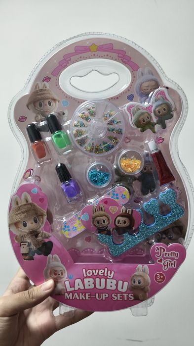 Игрушечная косметика