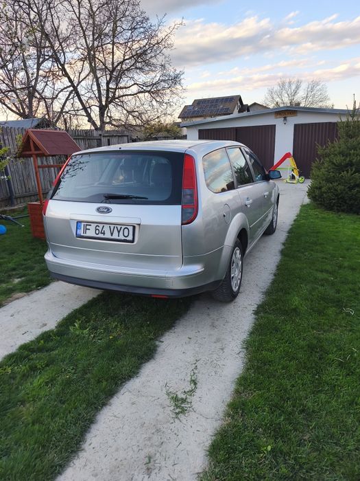 Vând Ford Focus 2