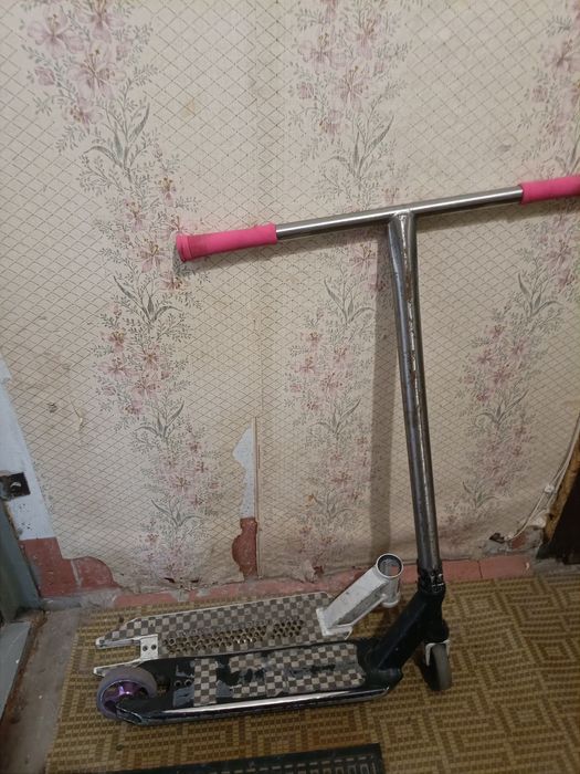 трюковой самокат