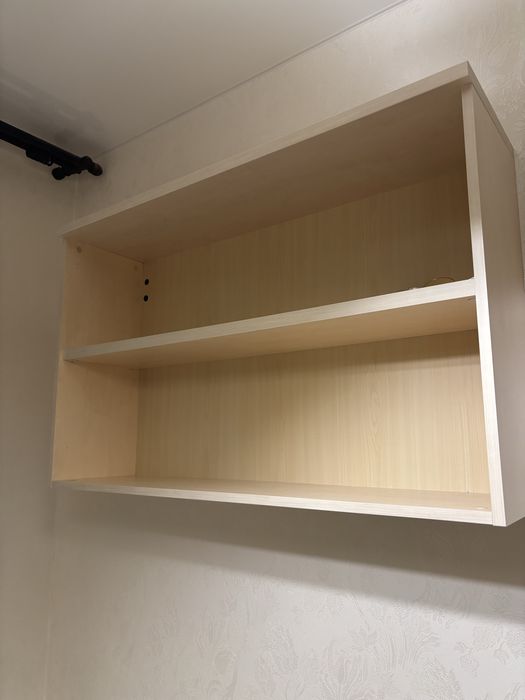 Навесные шкафчики, полка