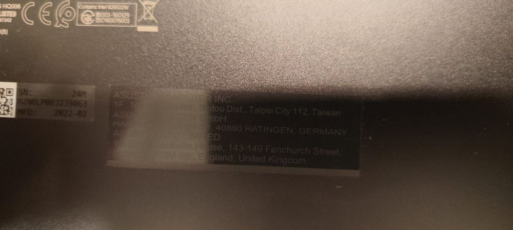 Vand Laptop Asus Zenbook14 UM425Q