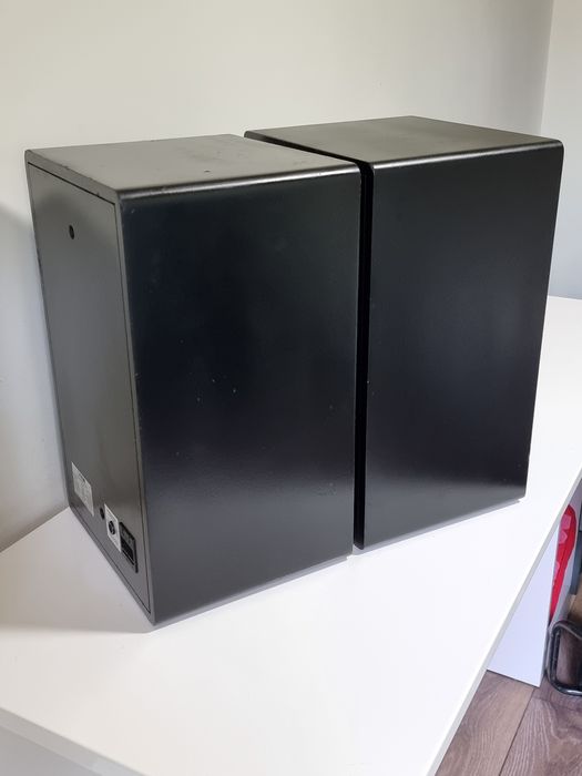 Тонколони Canton GLE 70