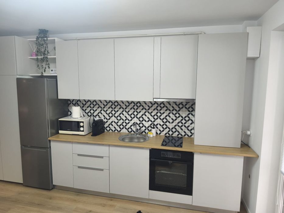 PRIMA ÎNCHIRIERE- Apartament de închiriat cu 1 cameră în bloc nou ultra modern, situat pe str. George Coșbuc cu parcare privată.