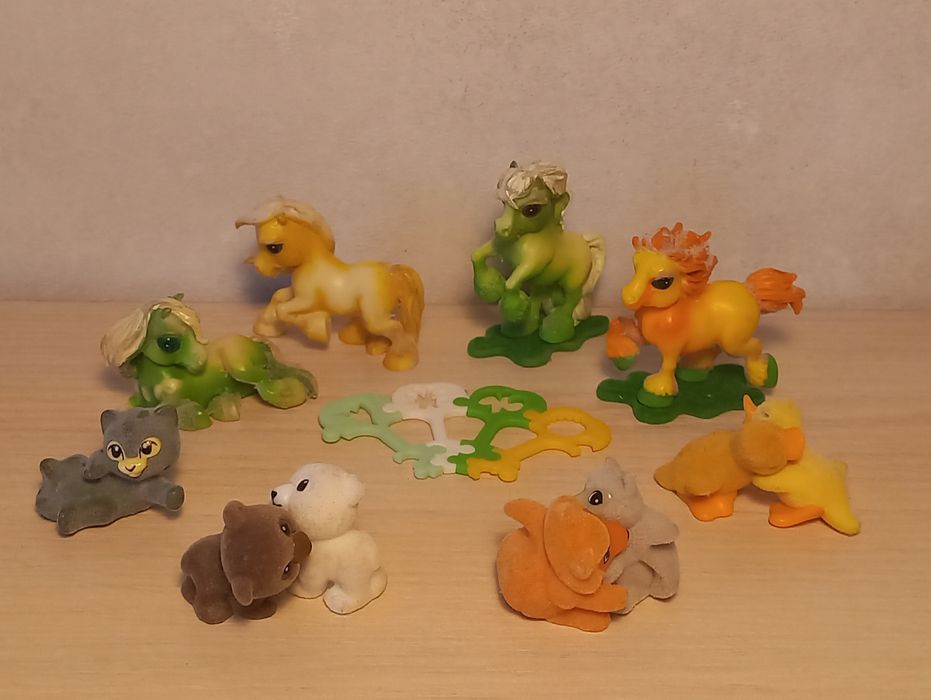 ПРОДАМ игрушки/фигурки киндер сюрприз