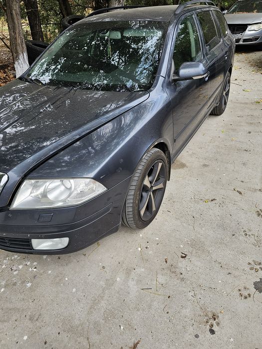 Dezmembrez skoda octavia 2.0 bmm