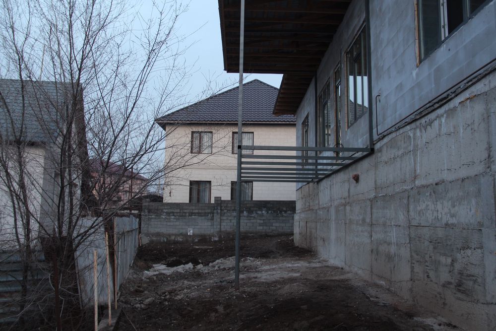 Дом с высокими потолками (4 метра)