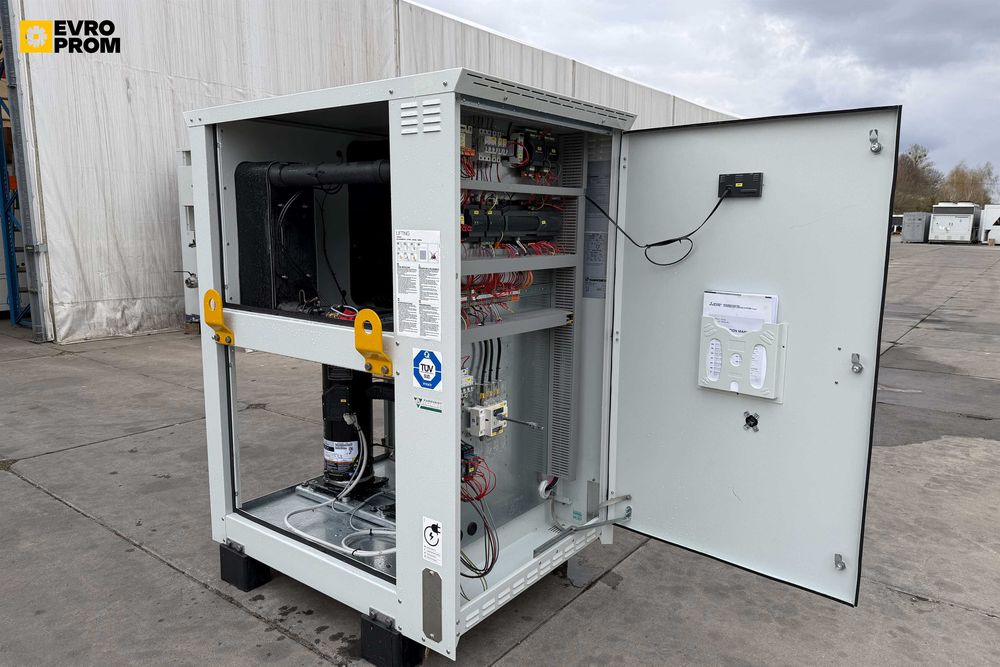 Chiller/Pompă de căldură răcit cu apă CLIMAVENETA – 55.9 kW/62.8 kW | chiller 50 kw pret | Outlet