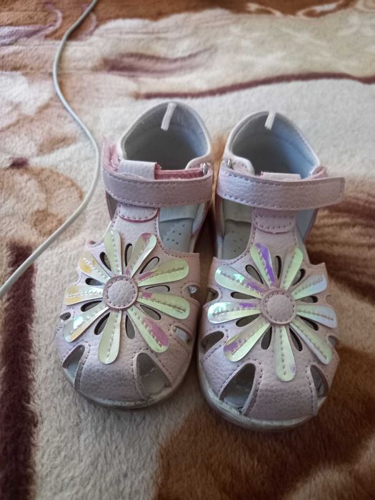 Детская обувь для девочки