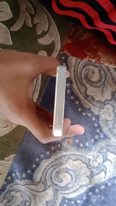 Iphone 5s ideal holatda