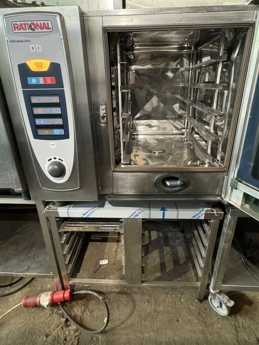 Сладкарски Конвектомат Рационал тави 60/40