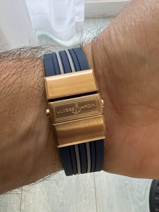 Ceas superb pentru cunoscatori