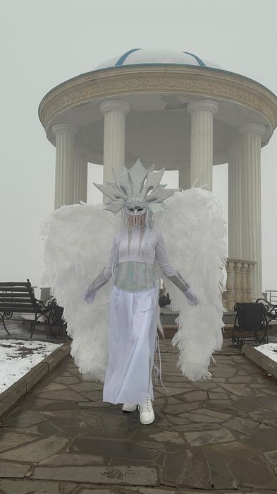 Большие Крылья Ангела