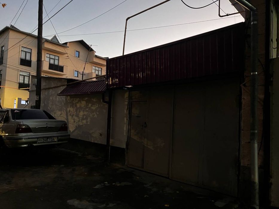 Продается участок. 3.5 сотки. Саракулька. Фасад 22м. Угловой дом