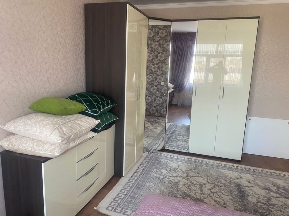 Спальные гарнитуры