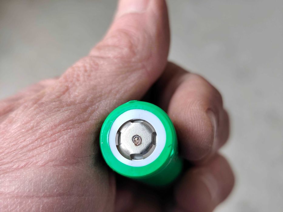 celule 18650 EVE 25P 2.500 mah 20A, pentru autofiletante cu factura