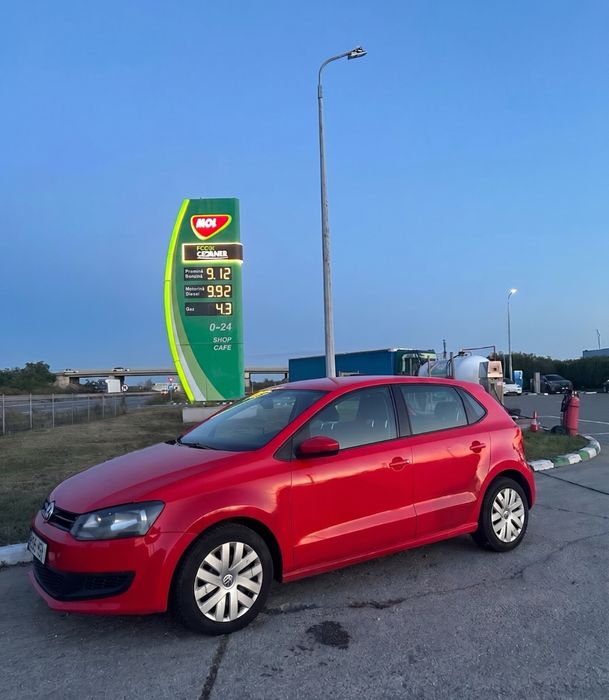 VOLKSWAGEN Polo 2011 — imagine 2