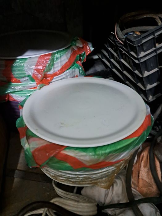 Чиний за ресторант,нови за основно ,пица,салати,десертии други