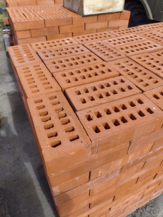 Продам кирпич срочно
